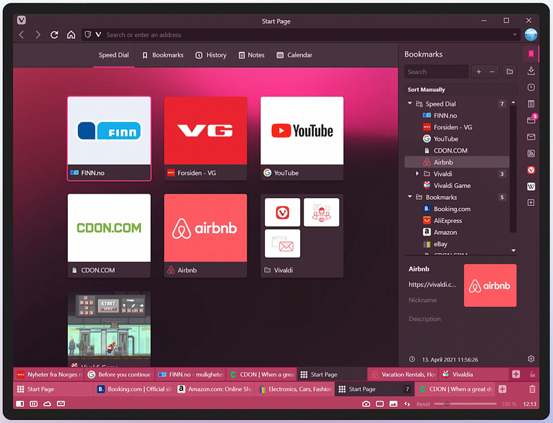 Vivaldi browser interface showcasing customizable features