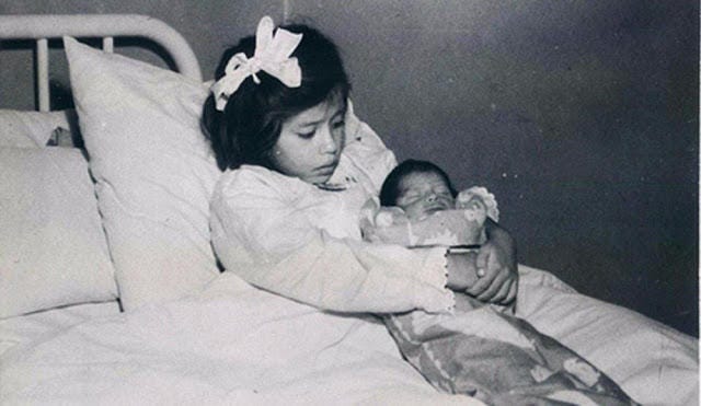 Lina Medina with her newborn son in 1939